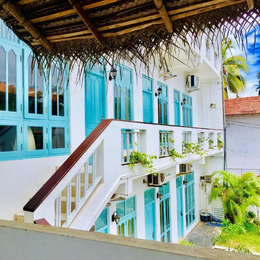 Surf Bar Mirissa Exterior foto