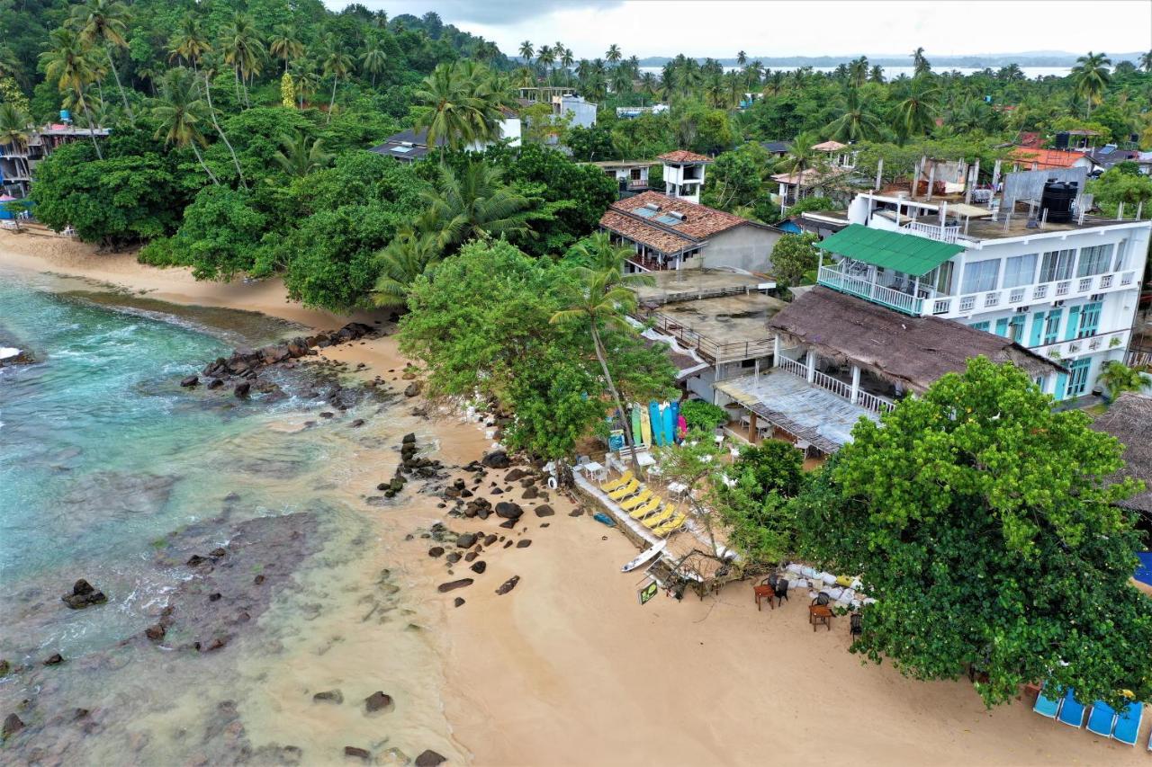 Surf Bar Mirissa Exterior foto
