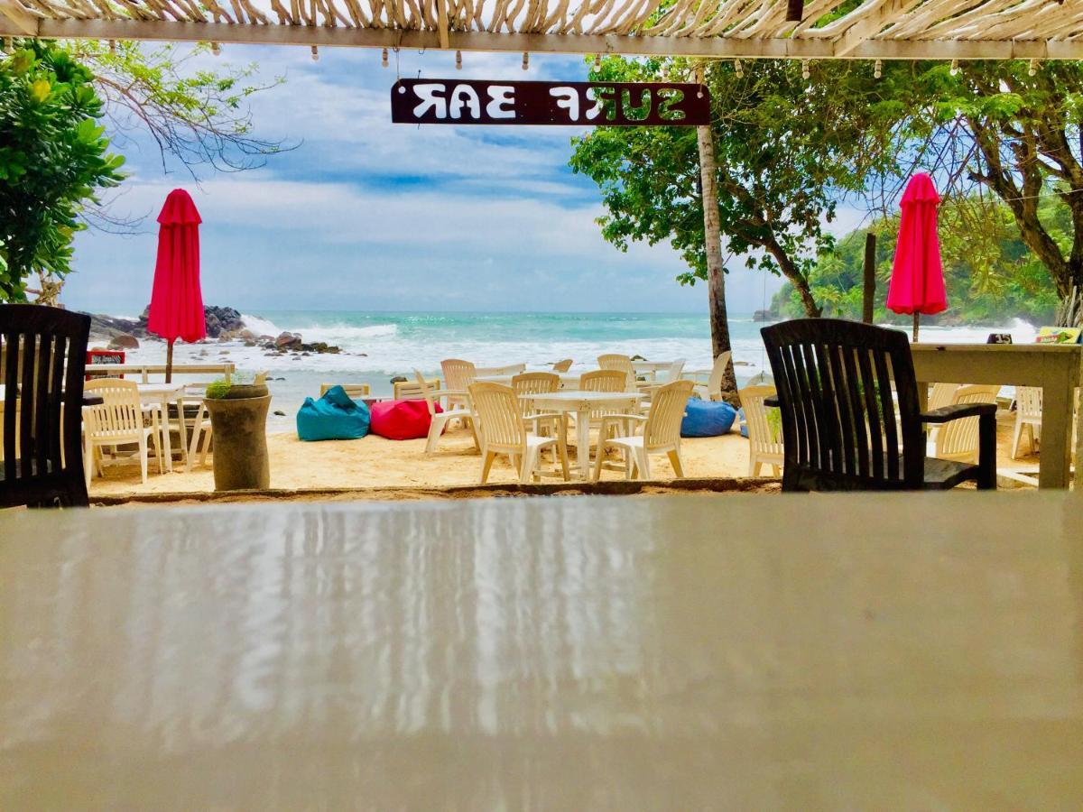 Surf Bar Mirissa Exterior foto
