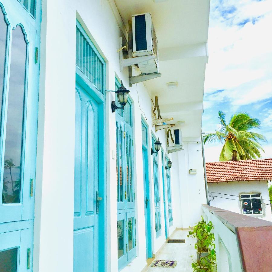 Surf Bar Mirissa Exterior foto
